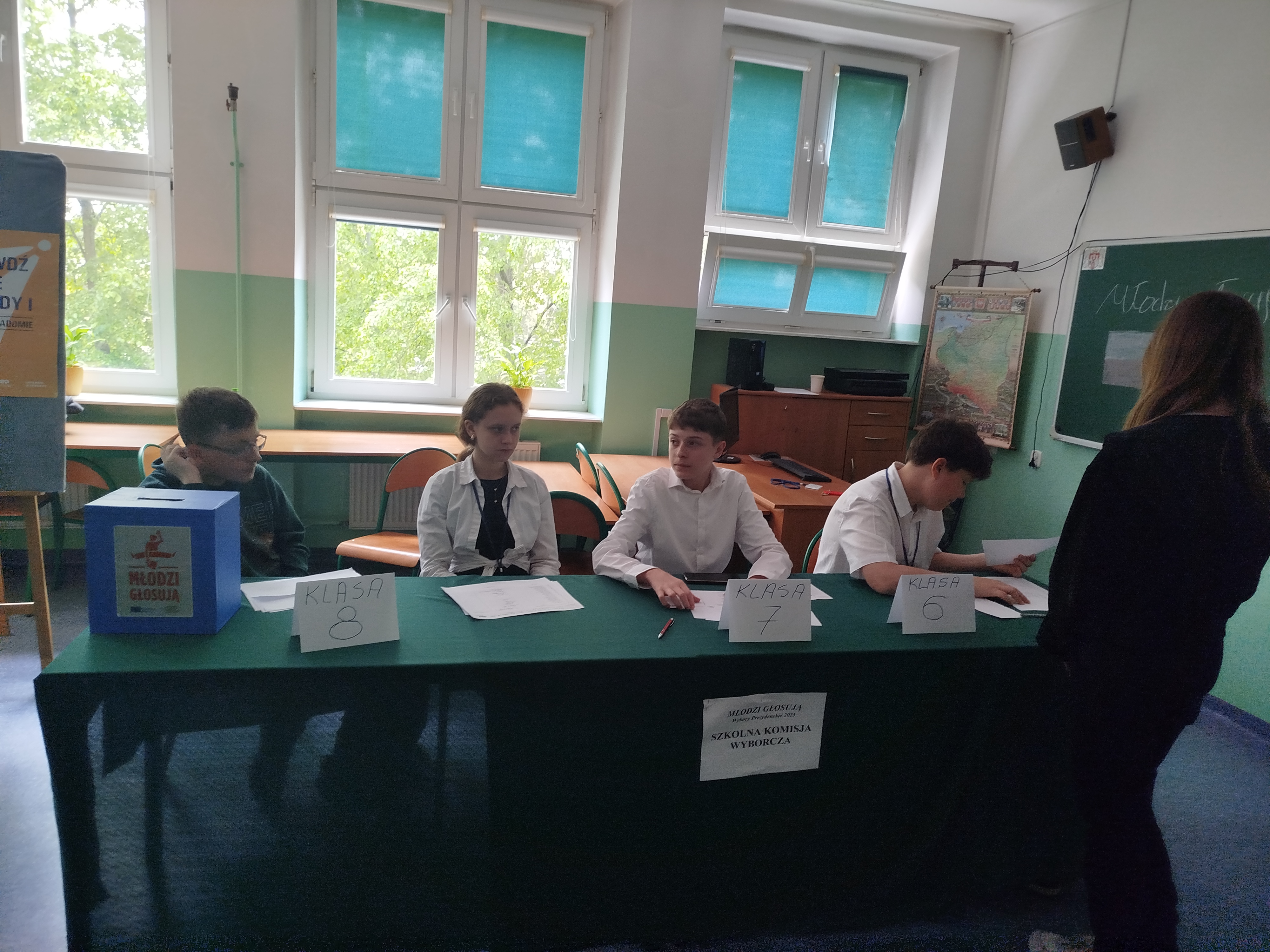 "Młodzi głosują 2025 – wybory prezydenckie" w naszej szkole